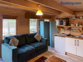 Cosy Garden Log Cabin - Image 2