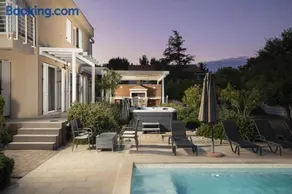 Casa vacacional con barbacoa, sauna y jardín - Image 4
