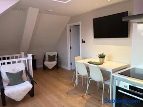Oak House Loft - Image 3