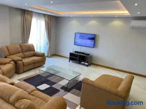 Ocean Breeze Apartment - Image 3