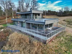 Luxury 3 Bedroom Modern House in Nature - Image 4
