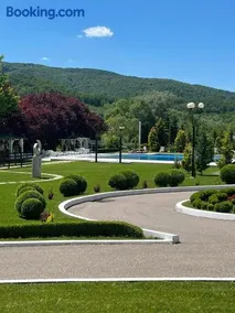 Pensiunea Eden - Image 1