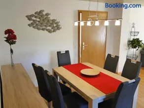 Skrey's To Hus - Image 3