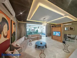 Al Salateen Villas Resort - Image 2