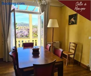 VILLA ANNEE 30 Rénovée ,Terrasse et Jardin - Image 3