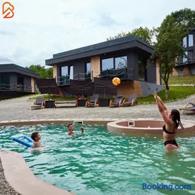 Blissful Resort - Valea Doftanei - Image 1