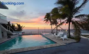 Ventana Va200 at Arecibo 681 Arecibo Ocean Drive - Image 2