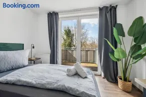 Larooms Merseburg - Apartment NS03 - 2 Zimmer - 4 Betten - Waschmaschine - Parkplatz - Balkon - Image 1