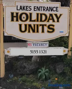 Lakes Entrance Holiday Units - Image 2