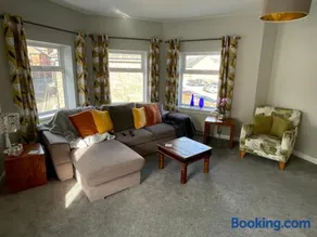 Dorchester central flat - Image 2