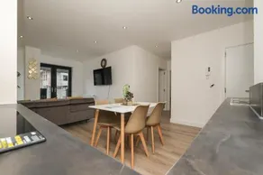 Brand New 2 bedroom apartment Centre of Solihull - Image 3