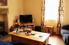 Pet-Friendly Logburner Horse Stable Views - Image 4