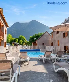 Appartement élégant à Cauterets - 48 m² - Piscine partagée - Image 1