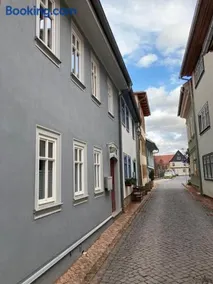 Altstadtwohnung mit Flair, 2 Zimmer, Küche, Bad, Kamin, 50 qm - Image 1