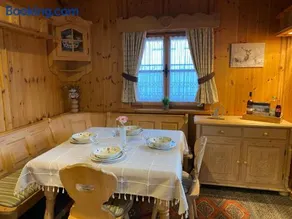 Einzigartiges Alpenstil Chalet mit Panoramablick - Image 3