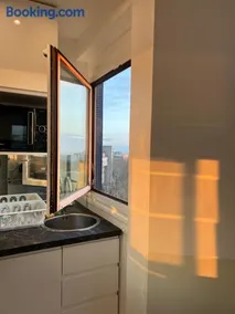 Apartment HOME in Paris with View, 15min to center - Image 4
