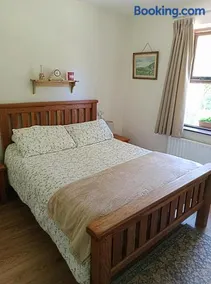 Nature Getaway Cosy Room with Breakfast included - Image 1