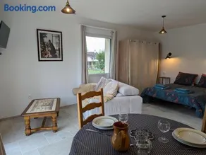 Studio moderne avec terrasse, parking et WIFI - FR-1-653-262 - Image 1