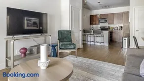 Landing Modern Apartment with Amazing Amenities (ID8044X07) - Image 2