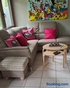 Familienfreundliches modernes Ferienhaus mit Faßsauna - Image 3