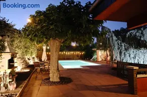 El Cedre Blau Vivienda con piscina en Granollers - Image 1