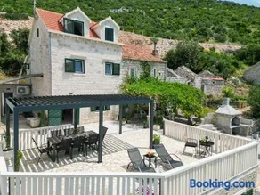 Luxury Villa Navis - Image 2