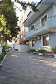 Albora Guest House - Image 2