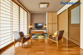 Classic Residence TAKU - Image 1