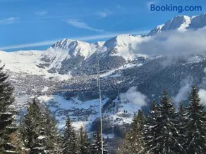Winter Ski with stunning view - Image 3