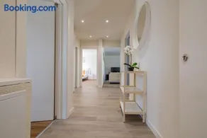 The line Apartment in Zurich Oerlikon - Image 1