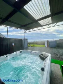 Shepherds hut Greencastle - Image 3