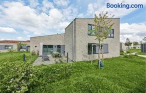 Nice Home In Lembruchdümmer See With Sauna - Image 2