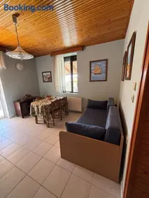 Maron's Hearth, Central residence in Maronia - Image 3