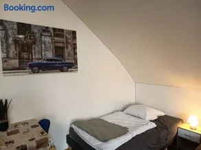 IN VILLA APARTMENT 56 qm Check-in,free parking, WIFI , TV, FULL KITCHEN - Image 2
