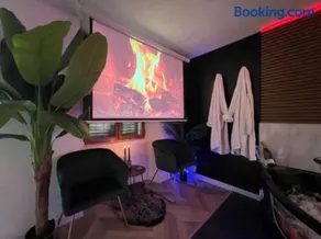 Secret Room Balnéo, Massage & Cinéma Duplex - Image 2