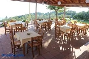 Selini hotel - Image 2