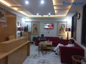 Auzzi Hotel Naran - Image 4