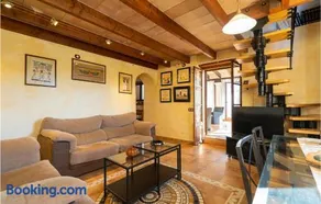 Luxurious Home In Sineu - Image 3