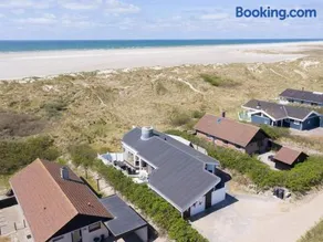 Seaside Charm with Spa and Sauna-By Traum - Image 1