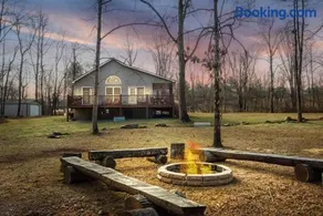 Mariposa - Hot Tub, Fire Pit & Creek on 3 Acres - Image 2