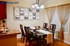 Luxury Townhouse with Oversized Master near Halcyon - Image 2