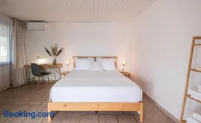 Cap Sounion Seafront Retreat - Image 2