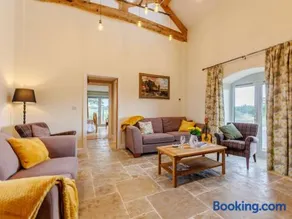 3 Bed in Whitchurch oc-88915 - Image 5