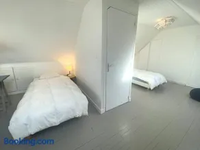 Maison rénovée avec jardin, wifi, BBQ, parking, à 250m de la mer - Pleumeur-Bodou - Image 2