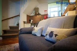 Bell Cottage - Cockermouth is five minutes walk to pubs, restaurants and shops - Image 4