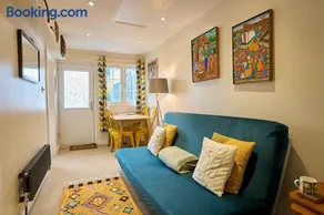The Apartment at Charles Road - Image 3
