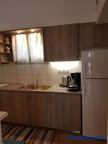 Theo's Vacation Home - Image 2