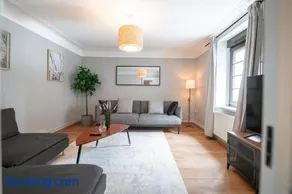 An Entire Spacious House near to the City Centre - Image 3