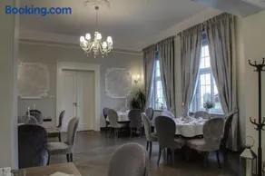 Zespół Pałacowo-Parkowy Bądzów - Image 3