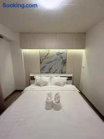 Friends home - Image 3